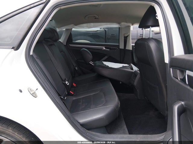 45084400 :رقم المزاد ، 1VWAA7A38JC044909 vin ، 2018 Volkswagen Passat 2.0t R-line/2.0t S مزاد بيع