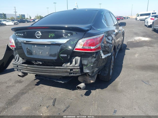 2015 Nissan Altima 2.5 S მანქანა იყიდება აუქციონზე, vin: 1N4AL3AP2FC494643, აუქციონის ნომერი: 45084440