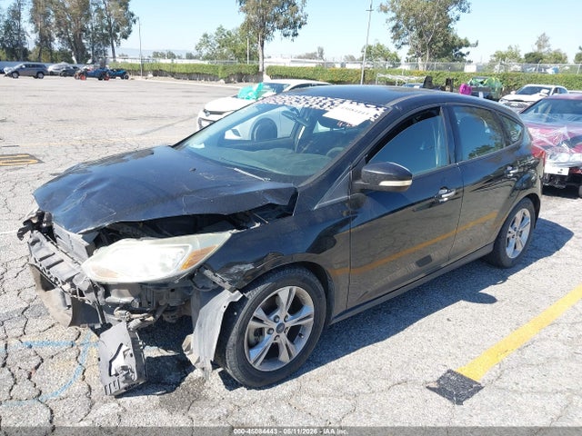 Ford FOCUS SE 2014 1FADP3K22EL198556 Image 2