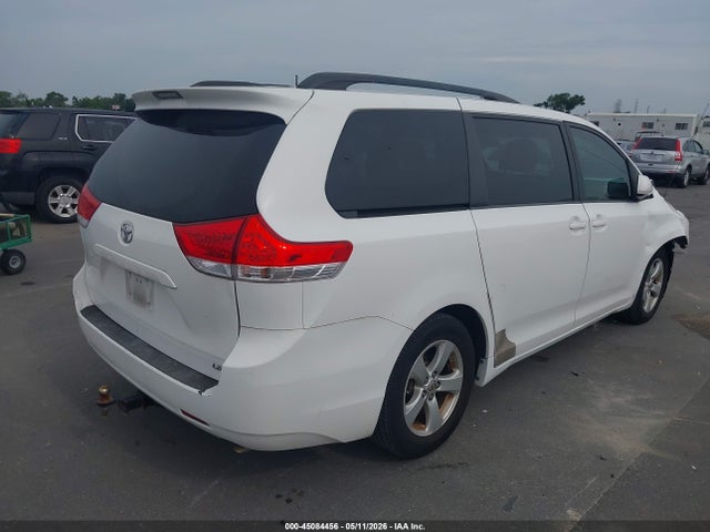 Продажа на аукционе авто 2013 Toyota Sienna Le V6 8 Passenger, vin: 5TDKK3DC0DS319250, номер лота: 45084456