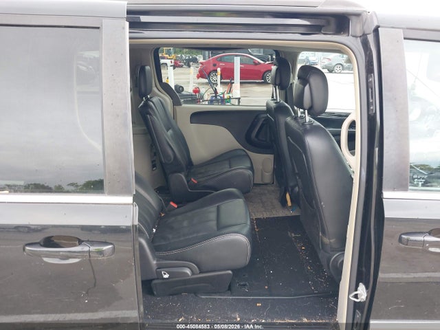 45084583 :رقم المزاد ، 2C4RC1BG8GR231467 vin ، 2016 Chrysler Town & Country Touring مزاد بيع