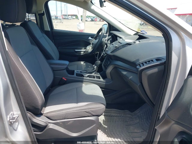 Продажа на аукционе авто 2017 Ford Escape Se, vin: 1FMCU0GD9HUD19388, номер лота: 45084609