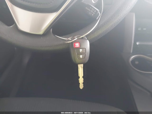 2018 Toyota Rav4 Le მანქანა იყიდება აუქციონზე, vin: JTMBFREV1JJ223630, აუქციონის ნომერი: 45084633