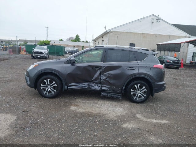 2018 Toyota Rav4 Le მანქანა იყიდება აუქციონზე, vin: JTMBFREV1JJ223630, აუქციონის ნომერი: 45084633