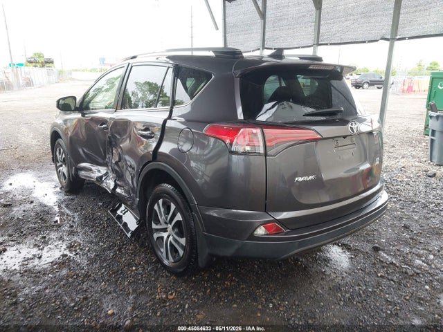 2018 Toyota Rav4 Le მანქანა იყიდება აუქციონზე, vin: JTMBFREV1JJ223630, აუქციონის ნომერი: 45084633