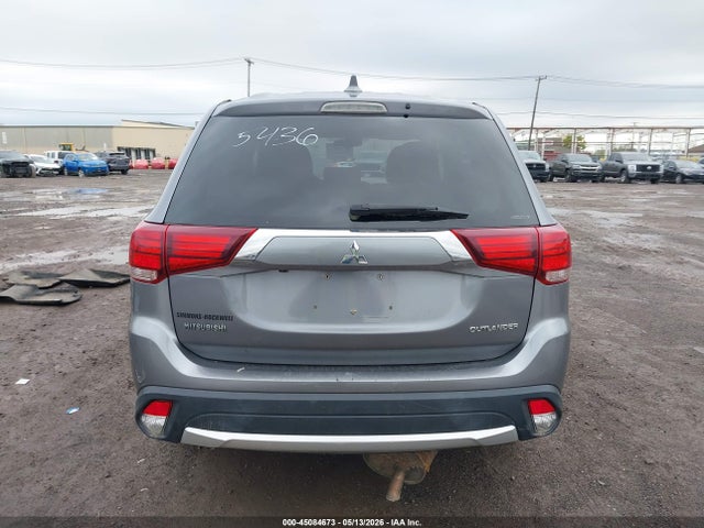 2018 Mitsubishi Outlander Es მანქანა იყიდება აუქციონზე, vin: JA4AZ3A33JJ005557, აუქციონის ნომერი: 45084673