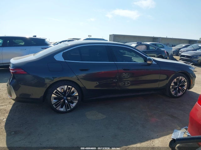 2024 Bmw I5 Edrive40 მანქანა იყიდება აუქციონზე, vin: WBY33FK03RCR97204, აუქციონის ნომერი: 45084689