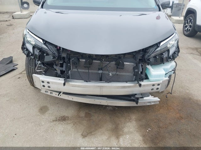 Toyota SIENNA LE 2025 5TDBRKEC0SS264719 Image 6