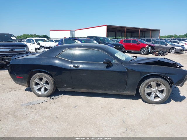45084705 :رقم المزاد ، 2C3CDZAG4JH245404 vin ، 2018 Dodge Challenger Sxt مزاد بيع
