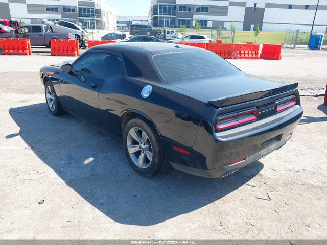 45084705 :رقم المزاد ، 2C3CDZAG4JH245404 vin ، 2018 Dodge Challenger Sxt مزاد بيع