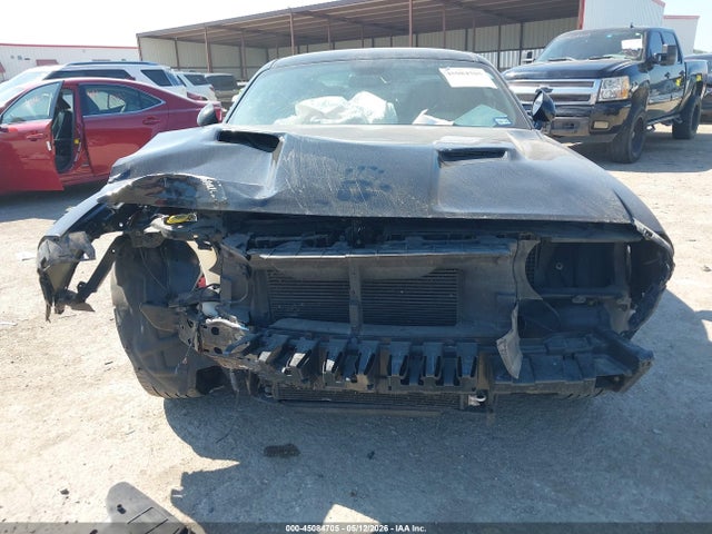 45084705 :رقم المزاد ، 2C3CDZAG4JH245404 vin ، 2018 Dodge Challenger Sxt مزاد بيع
