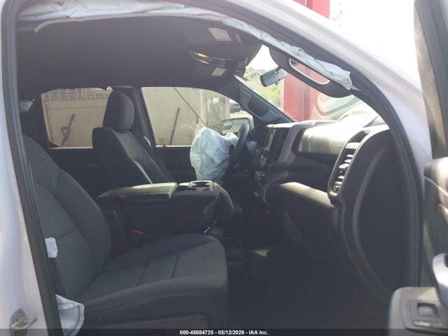 45084725 :رقم المزاد ، 1C6RRECT3RN200619 vin ، 2024 Ram 1500 مزاد بيع