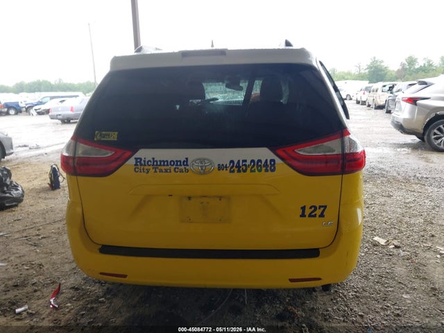 Toyota Sienna Le 8 Passenger 2018 5TDKZ3DC8JS961836 Image 15
