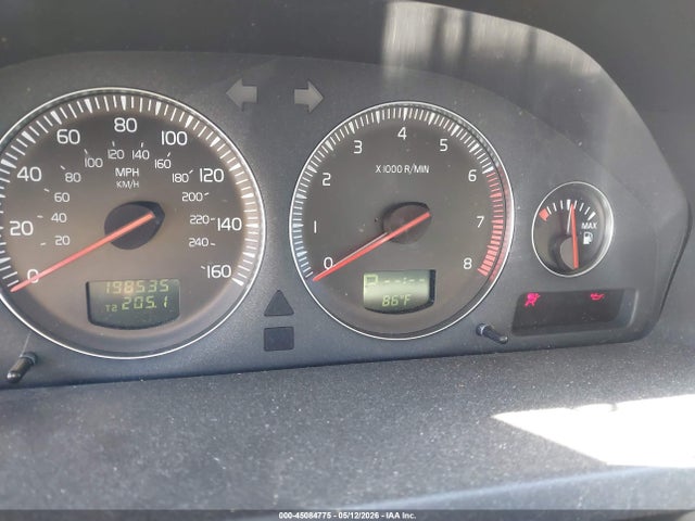 2005 Volvo Xc90 2.5t მანქანა იყიდება აუქციონზე, vin: YV1CY592751154692, აუქციონის ნომერი: 45084775