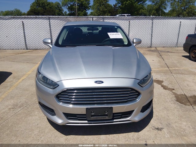 45084840 :رقم المزاد ، 3FA6P0H71GR114421 vin ، 2016 Ford Fusion Se مزاد بيع