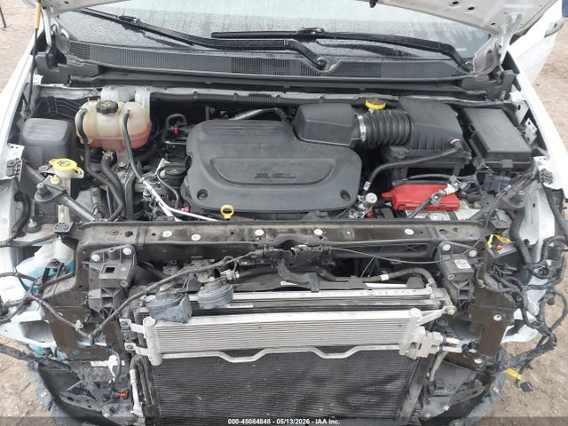 45084848 :رقم المزاد ، 2C4RC1AG8LR229973 vin ، 2020 Chrysler Voyager L مزاد بيع