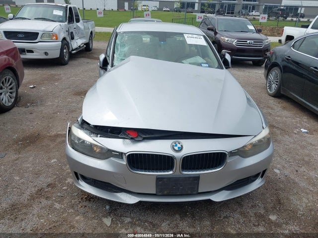 2014 Bmw 320i მანქანა იყიდება აუქციონზე, vin: WBA3B1C53EP678614, აუქციონის ნომერი: 45084849