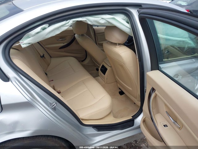 2014 Bmw 320i მანქანა იყიდება აუქციონზე, vin: WBA3B1C53EP678614, აუქციონის ნომერი: 45084849