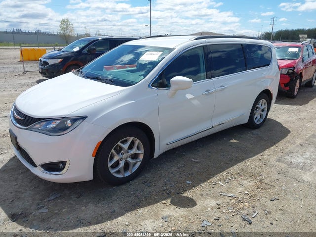 2017 Chrysler Pacifica Touring-l მანქანა იყიდება აუქციონზე, vin: 2C4RC1BG5HR676220, აუქციონის ნომერი: 45084899