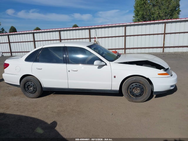 45084901 :رقم المزاد ، 1G8JU54F72Y592628 vin ، 2002 Saturn L-series L200 مزاد بيع