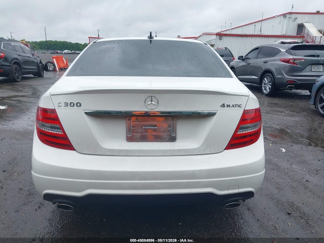 45084996 :رقم المزاد ، WDDGF8AB0DG143951 vin ، 2013 Mercedes-benz C 300 Luxury 4matic/sport 4matic مزاد بيع
