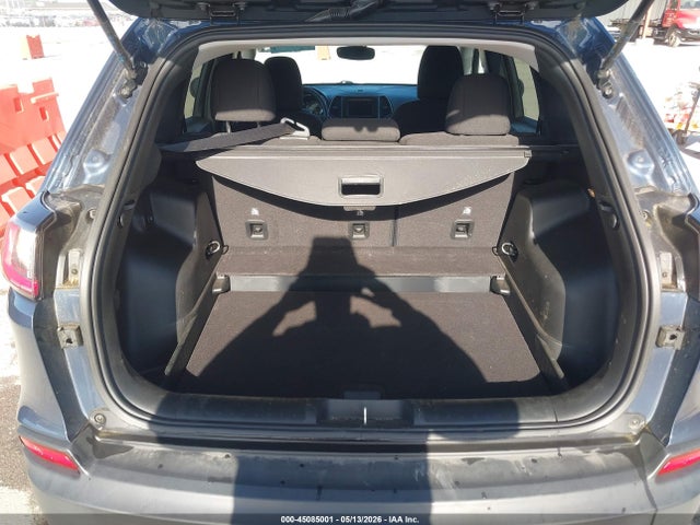 45085001 :رقم المزاد ، 1C4PJLCB2MD130256 vin ، 2021 Jeep Cherokee Latitude Fwd مزاد بيع