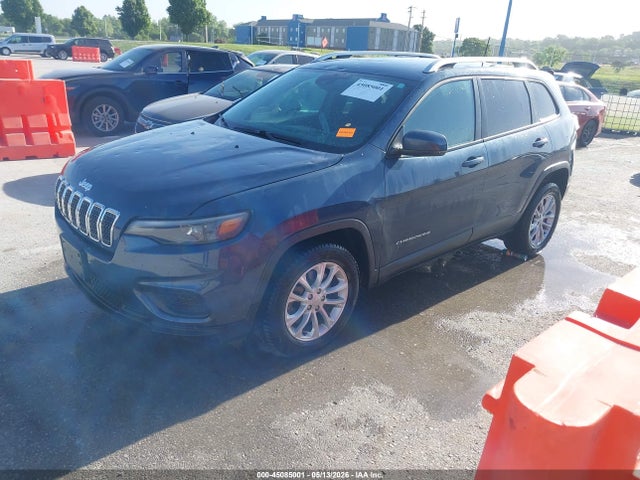 45085001 :رقم المزاد ، 1C4PJLCB2MD130256 vin ، 2021 Jeep Cherokee Latitude Fwd مزاد بيع