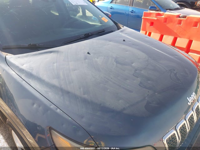 45085001 :رقم المزاد ، 1C4PJLCB2MD130256 vin ، 2021 Jeep Cherokee Latitude Fwd مزاد بيع