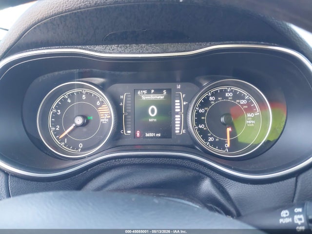 45085001 :رقم المزاد ، 1C4PJLCB2MD130256 vin ، 2021 Jeep Cherokee Latitude Fwd مزاد بيع