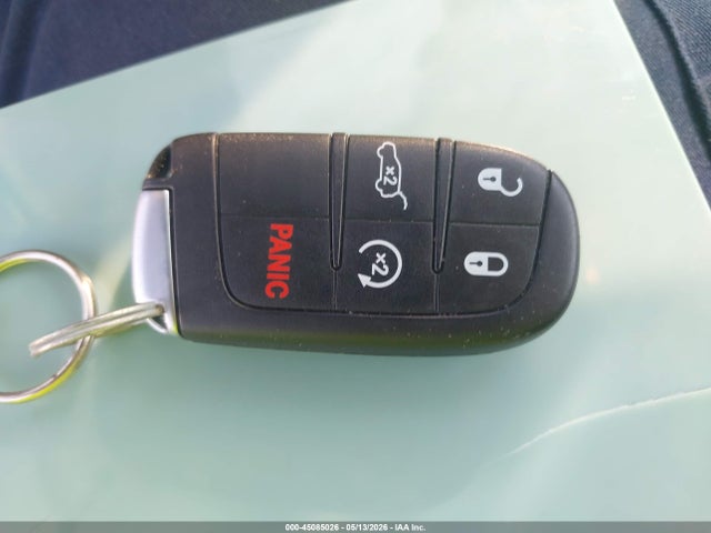 45085026 :رقم المزاد ، 1C4RJFCG1LC364107 vin ، 2020 Jeep Grand Cherokee Overland 4x4 مزاد بيع