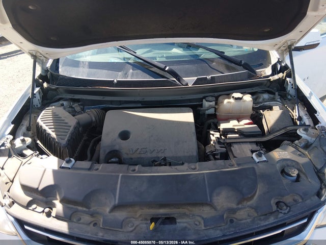 1GNERGKW5KJ209826 Chevrolet Traverse 1lt