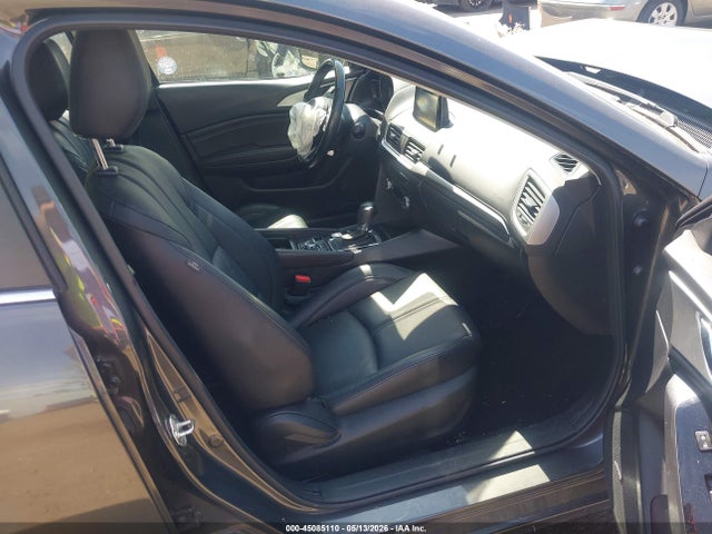 Продажа на аукционе авто 2017 Mazda Mazda3 Touring, vin: 3MZBN1V77HM112824, номер лота: 45085110