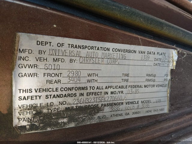 45085141 :رقم المزاد ، 2B6HB23T5FK270660 vin ، 1985 Dodge Ram Van B250 مزاد بيع