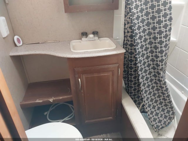 Продажа на аукционе авто 2016 Coachmen Fre292bhds, vin: 5ZT2FEUB7GA019504, номер лота: 45085149