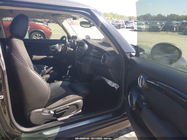 Продаж на аукціоні авто 2019 Mini Hardtop Cooper S, vin: WMWXP7C53K2A54300, номер лоту: 45085158
