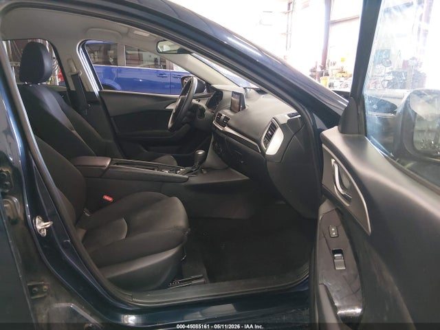 3MZBN1U75JM174133 Mazda Mazda3 Sport