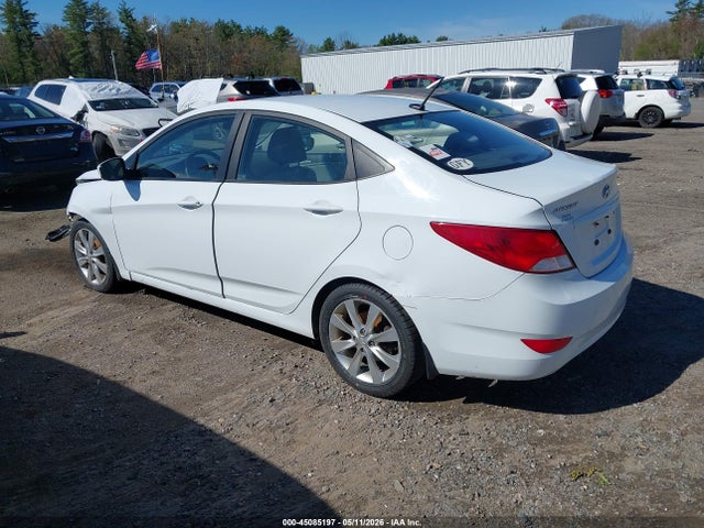 Hyundai Accent Value Edition 2017 KMHCT4AE5HU271433 Image 3