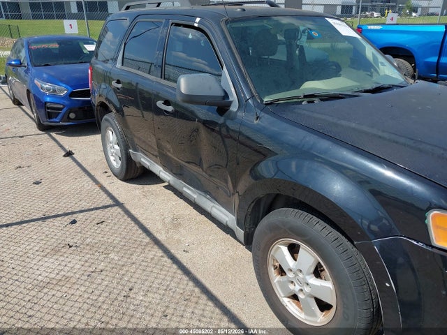 45085202 :رقم المزاد ، 1FMCU0D78AKC07696 vin ، 2010 Ford Escape Xlt مزاد بيع