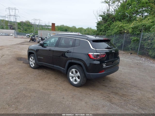 3C4NJDBB9MT557314 Jeep Compass Latitude 4x4