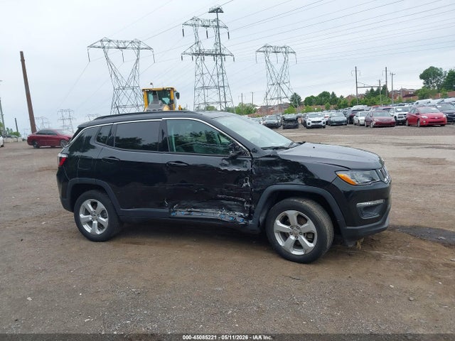 3C4NJDBB9MT557314 Jeep Compass Latitude 4x4
