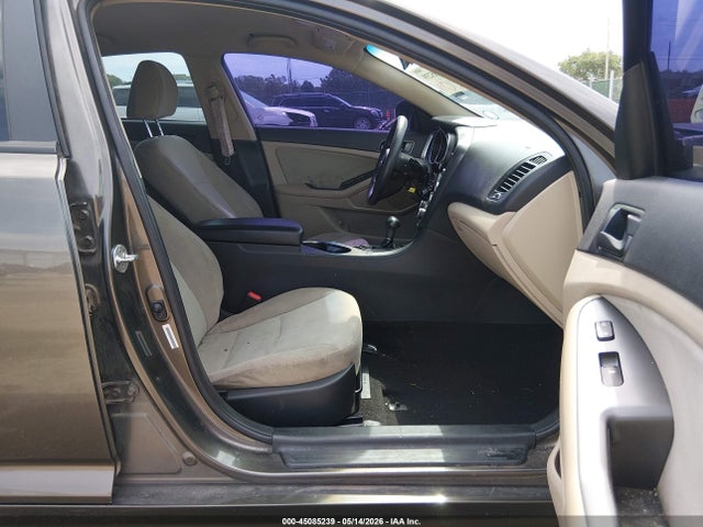 5XXGM4A78EG329217 KIA Optima Lx