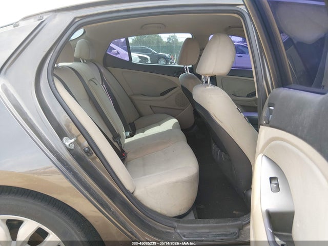 5XXGM4A78EG329217 KIA Optima Lx
