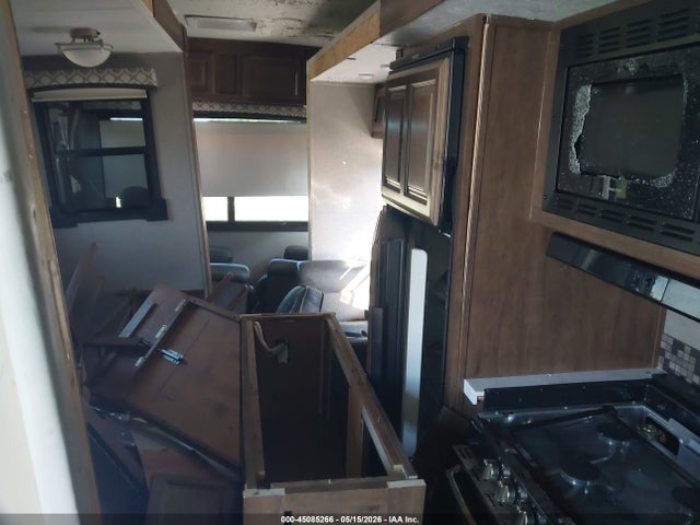 Forest River Other 2019 4X4TFLH28K1887213 Image 6