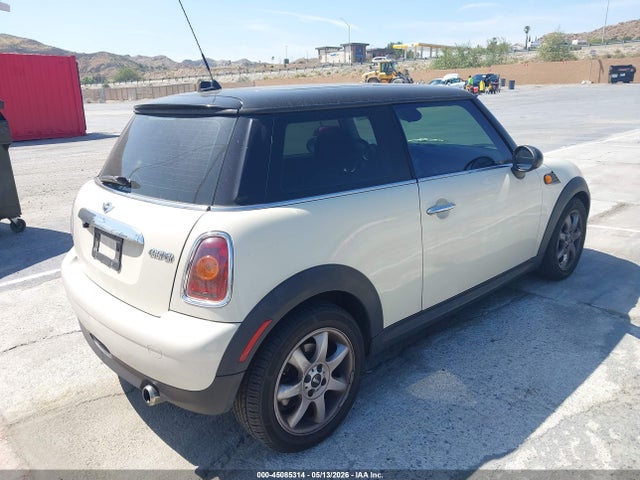 45085314 :رقم المزاد ، WMWMF3C5XATZ66863 vin ، 2010 Mini Cooper مزاد بيع