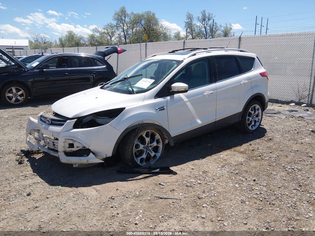 45085318 :رقم المزاد ، 1FMCU0J93FUA63170 vin ، 2015 Ford Escape Titanium مزاد بيع