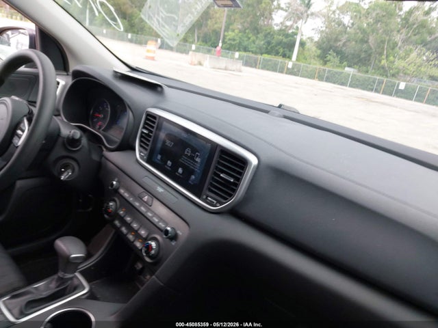 2020 Kia Sportage Lx მანქანა იყიდება აუქციონზე, vin: KNDPM3AC6L7640173, აუქციონის ნომერი: 45085359