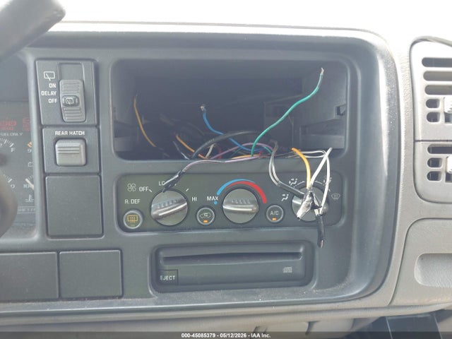 Продажа на аукционе авто 1996 Chevrolet Suburban C1500, vin: 3GNEC16R4TG109660, номер лота: 45085379
