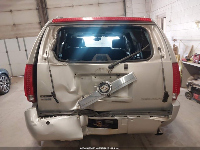 45085423 :رقم المزاد ، 1GYUKCEFXAR244837 vin ، 2010 Cadillac Escalade Premium مزاد بيع