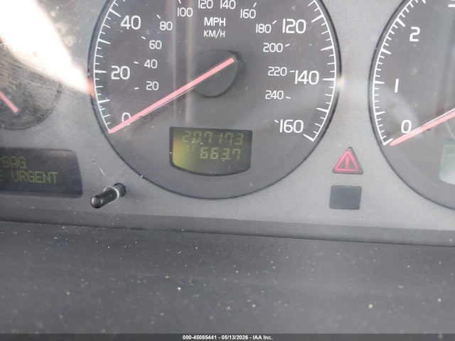 2002 Volvo V70 Xc მანქანა იყიდება აუქციონზე, vin: YV1SZ58DX21076044, აუქციონის ნომერი: 45085441