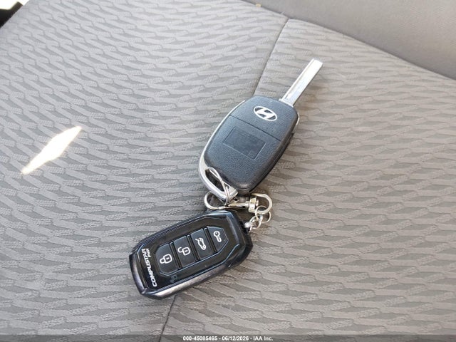 2018 Hyundai Santa Fe Sport 2.4l მანქანა იყიდება აუქციონზე, vin: 5XYZTDLB0JG572457, აუქციონის ნომერი: 45085465